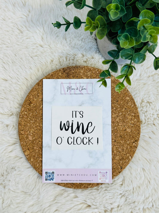 Autocollant « It’s wine o’clock »