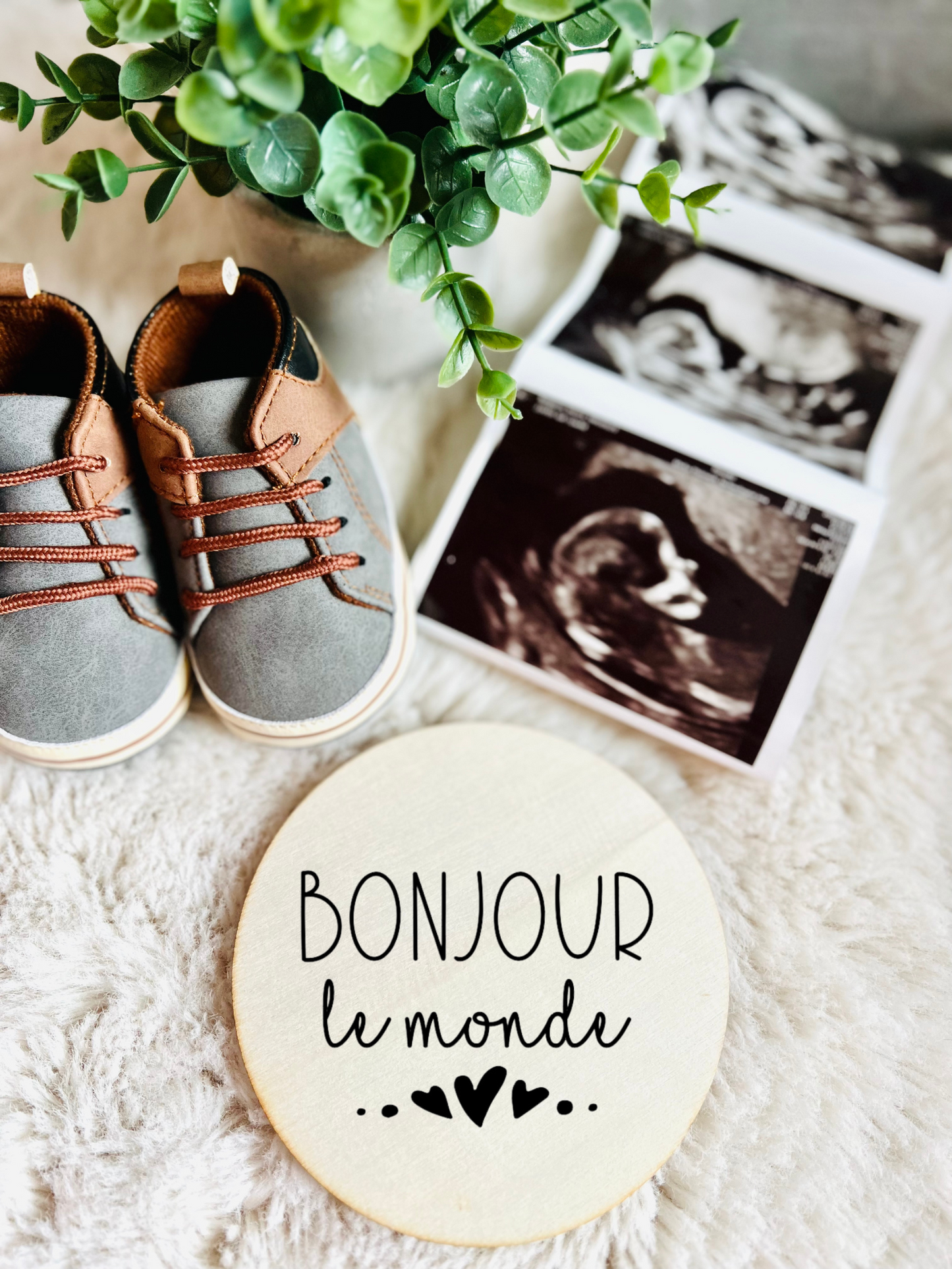 Pastille de naissance « Bonjour le monde »